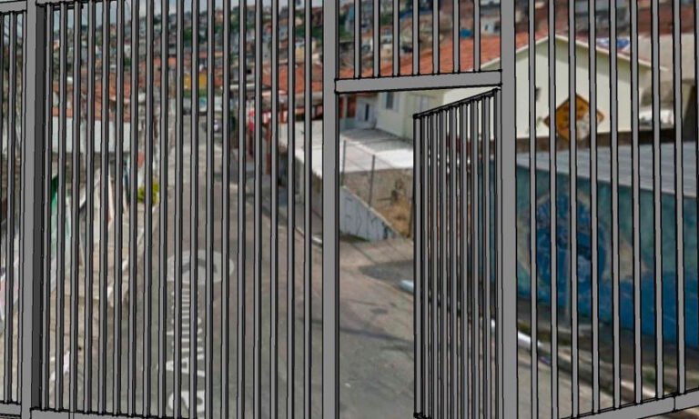 Portão de garagem em grade de aço instalado — PW Vidros e Alumínios, São Paulo