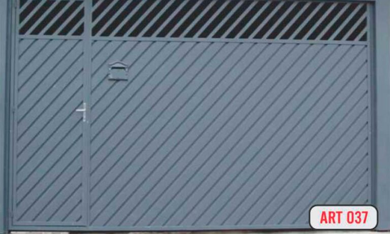 Portão de garagem em alumínio instalado pela PW Vidros em São Paulo
